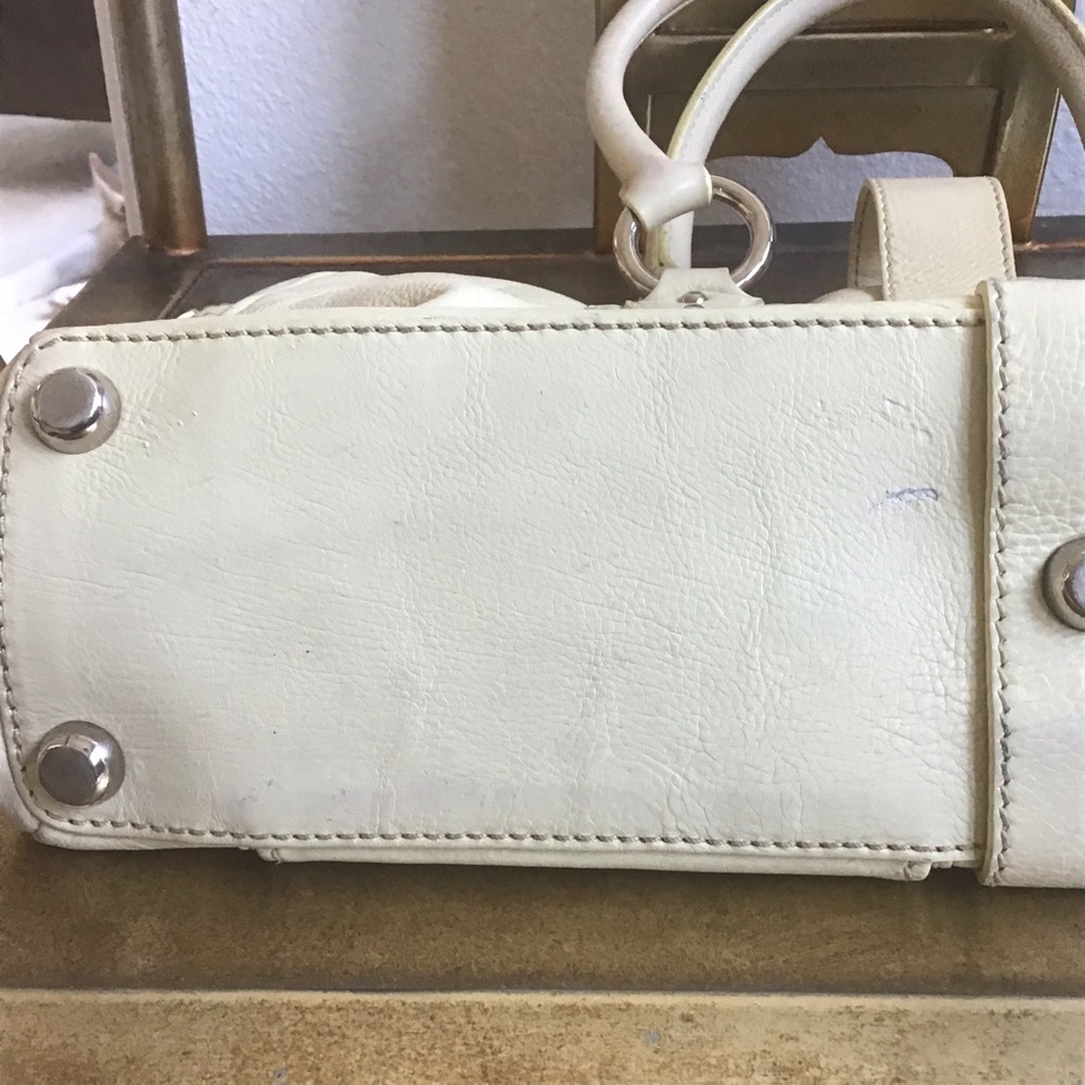 Handbag - Picture 5 of 7